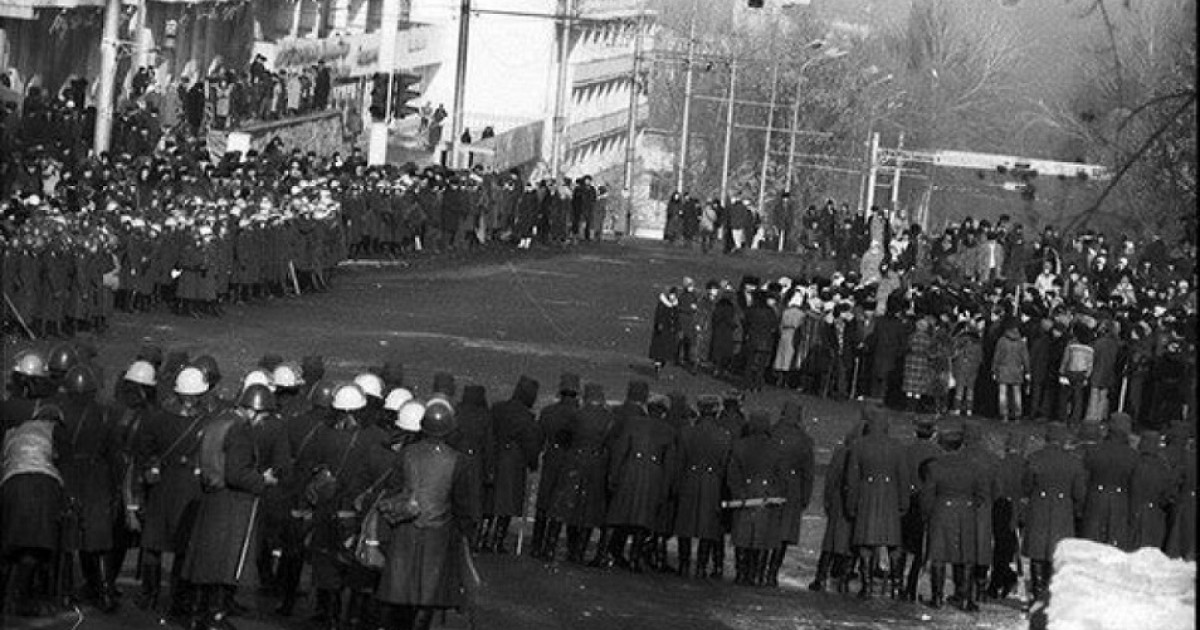 «1987 жылы маған алаңға шығып, сөз сөйлеуге рұқсат етпеді»: Дінмұхамед Қонаевтың естелігі