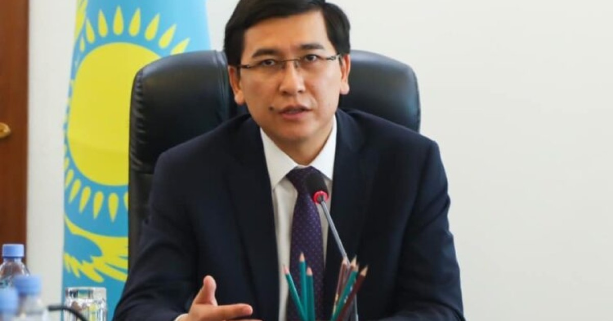 Асхат Аймағамбетов: Ұстаздарға атаққұмар болудың қажеті жоқ