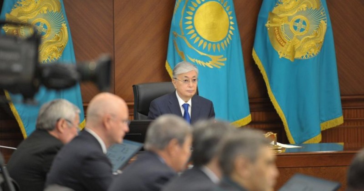 Мұнай өндіретін ел ұшін өте ұят: Үкімет жұмысында олқылық көп, халықтың көңілі толмайды - ТОҚАЕВ