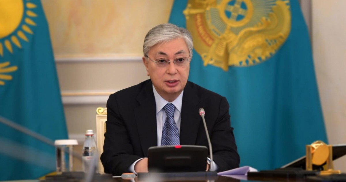Президент облыс және бірнеше қаланың әкімдерімен жиын өткізді