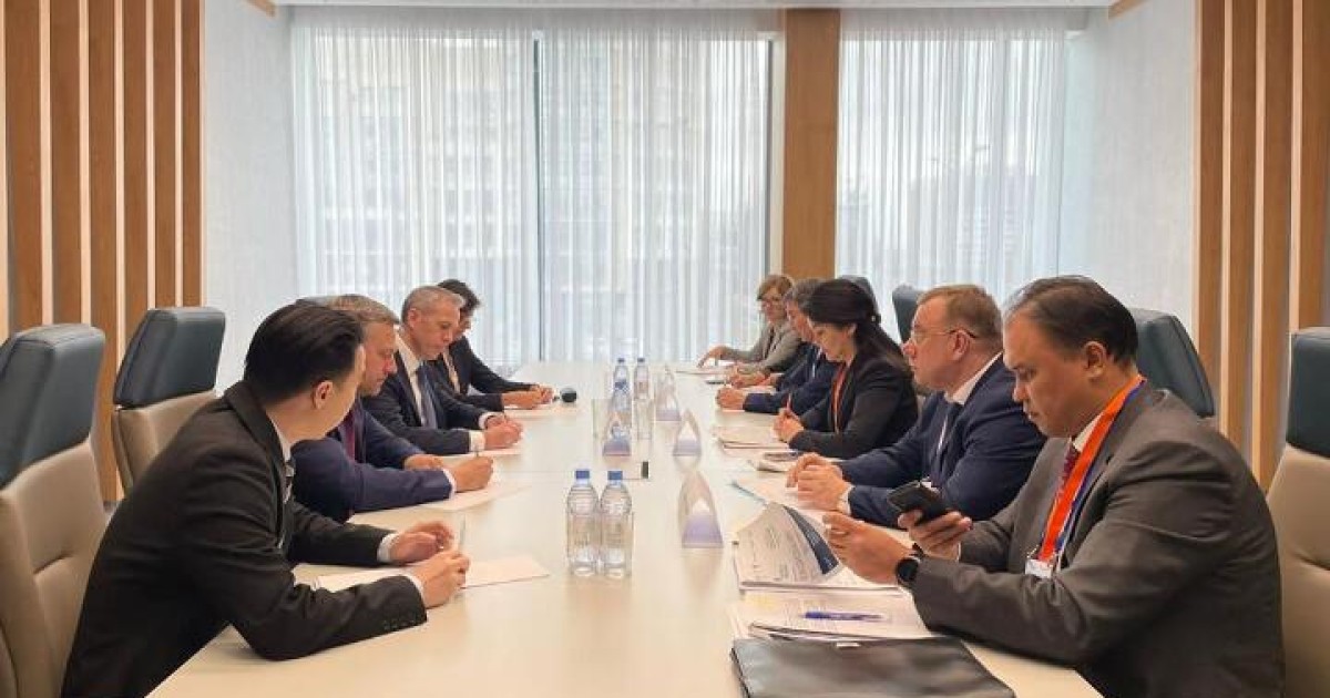 Фармацевтикалық бағыттағы алпауыт компаниялар Қазақстанда дәрі өндірісін қолға алмақ