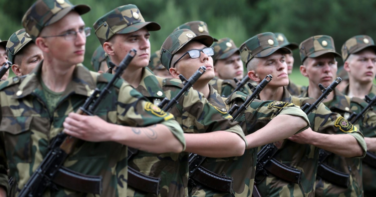 Беларусьте ТЖМ қызметкерлеріне қару таратылып жатыр