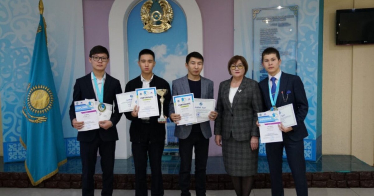 Сүйінші: Қазақстандық оқушылар робототехникалық жобада топ жарды