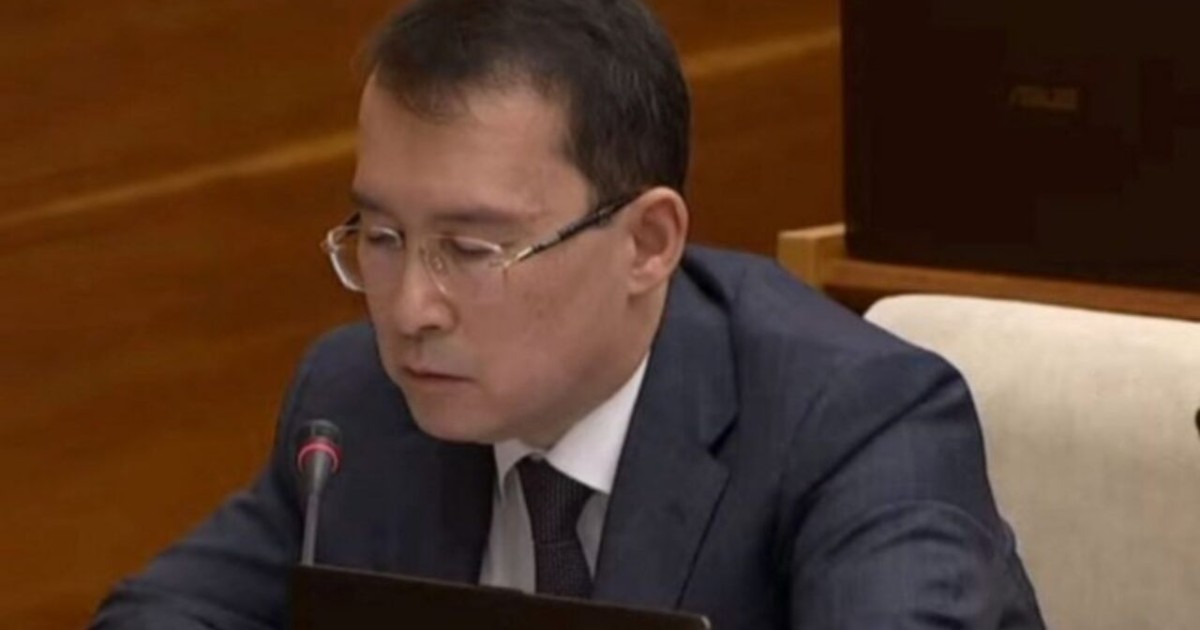 Ұят: Ұлттық экономика вице-министрі қойылған сұраққа қазақша жауап бере алмады