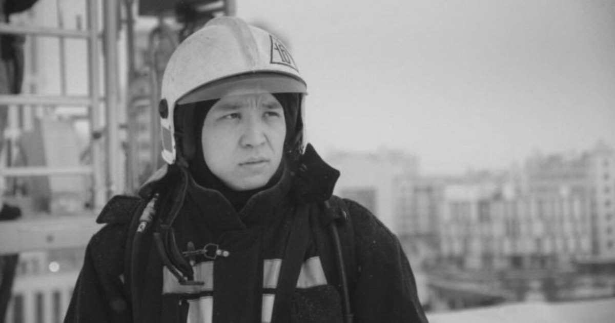 Денесінің 80 пайызы күйіп қалған өрт сөндіруші қайтыс болды