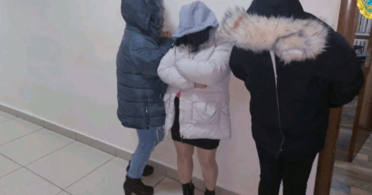 Оралда әйел 17 жастағы қызды жезөкшелікке тартқан