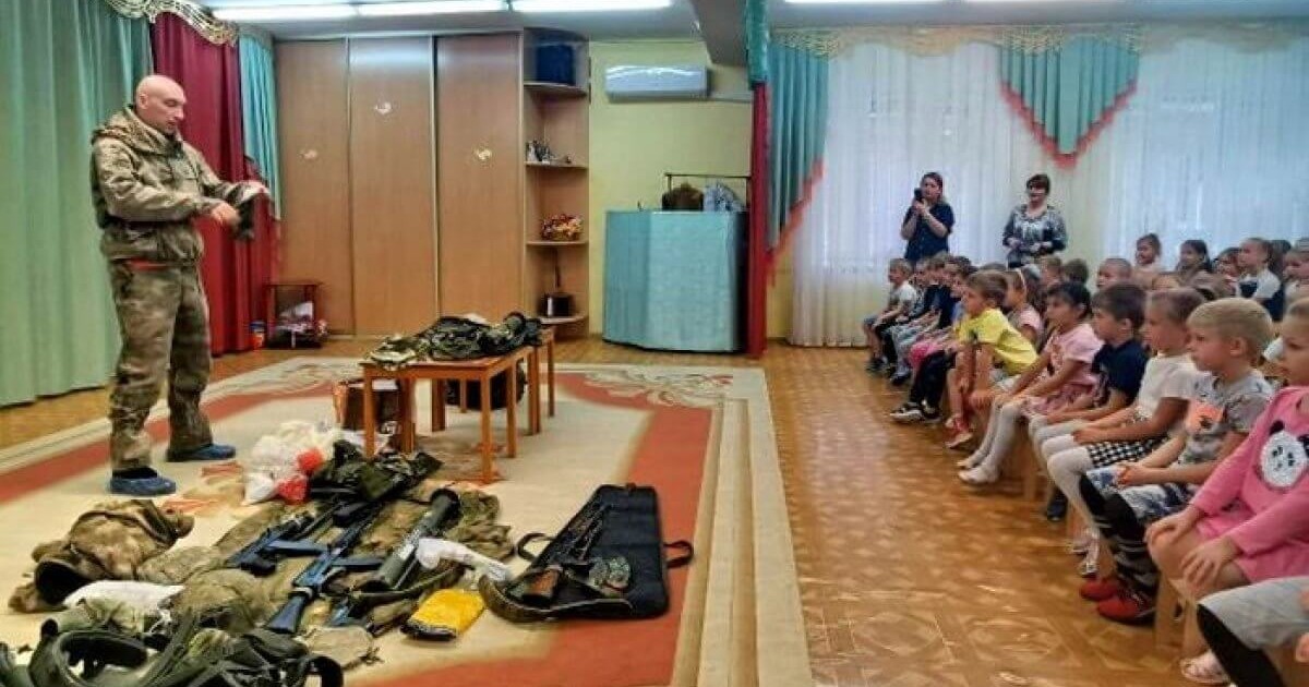 Ресей билігі: Ақпараттық соғысты насихаттауды сәбилерден бастаймыз