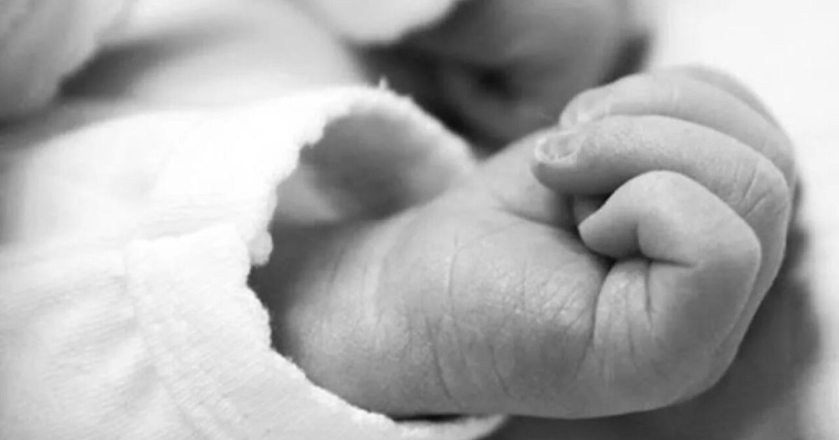 Дәрігерлердің салғырттығы: шала туған нәрестенің қолы кесілді