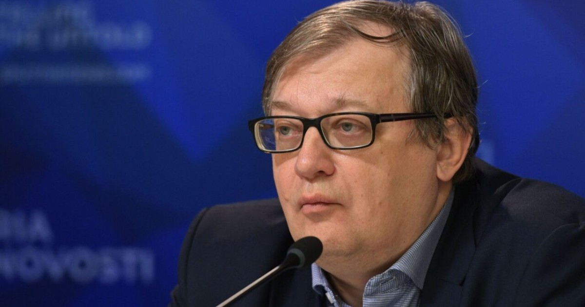 Ресейлік саясаттанушы Қазақстанды тағы да сатқындық жасады деп айыптады