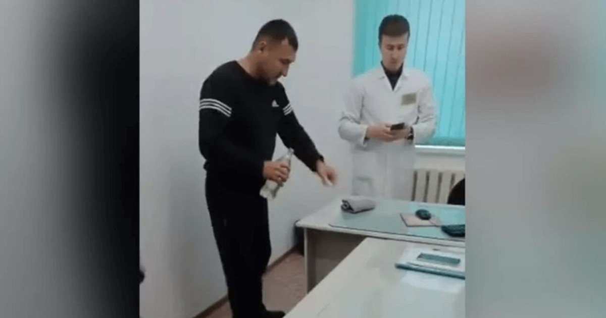 Түркістанда көпбалалы әке емхана ішінде өзін-өзі өртеп жібермек болды