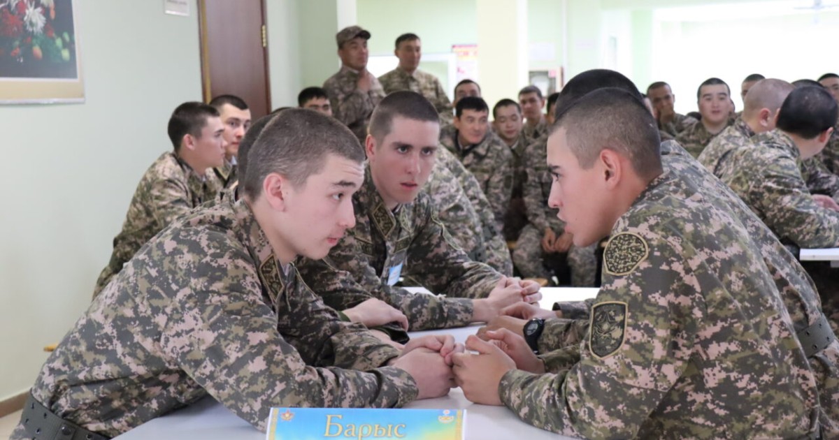 Зорлық зомбылық: Ата-ана баласын әскерге жіберуден қорқады