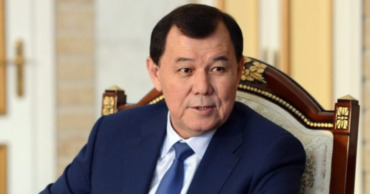 Министрлікке қарасты басшылар 800 мың доллар көлемінде парамен ұсталды