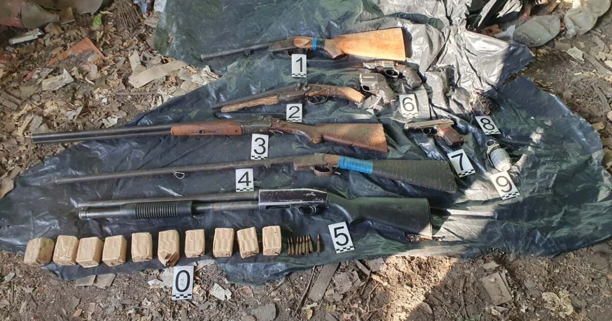 Жамбыл облысында есірткі қылмысын ашу барысында қару-жарақ сақталған орын табылды