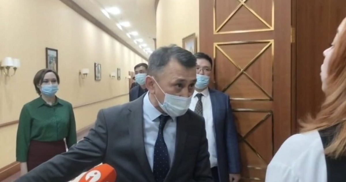 Журналистерді итке теңеген: Бас прокуратура қызметкерінің ісі тексеріліп жатыр