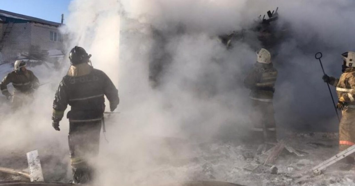 Қостанайда өртенген үйден 2 адамның мәйіті табылды