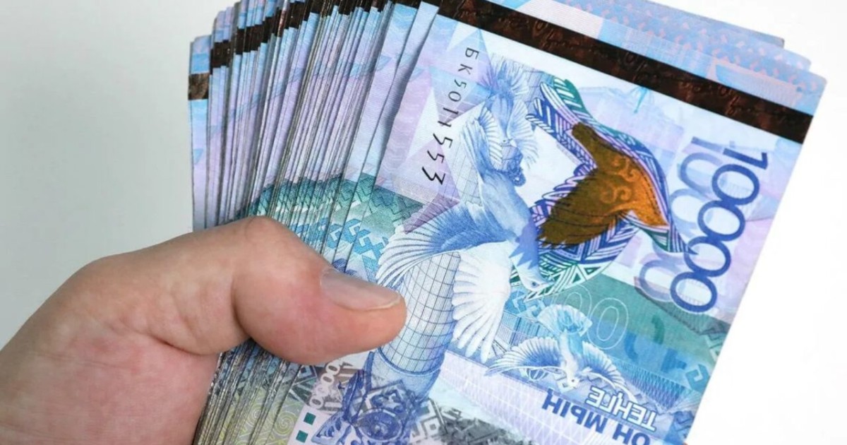 Шиеліде мектеп директорының әйелі мұғалімдерден ақша жинаған