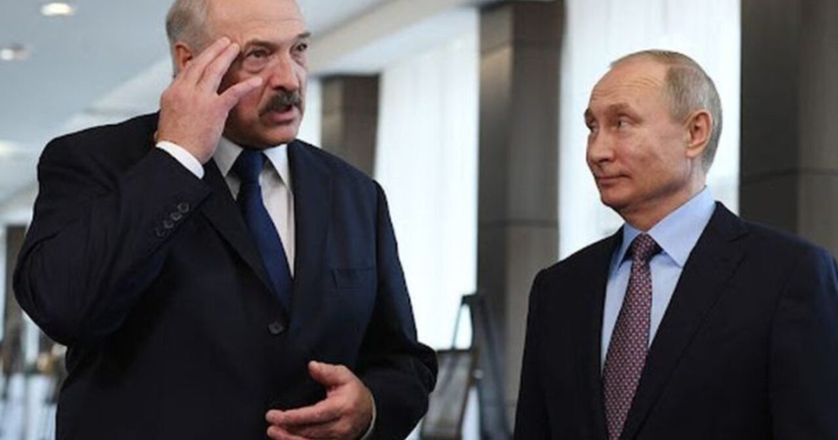 Путин Беларуське Ресейдің тактикалық ядролық қаруы жеткізілетінін мәлімдеді