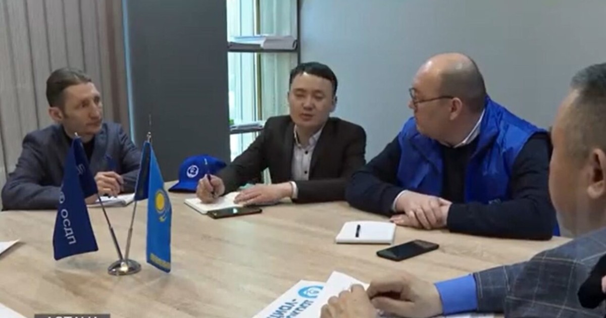 Республикалық штаб-пәтерде ЖСДП өкілдері кездесу өткізді