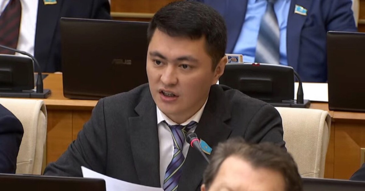 «Ұлы дала квартиранттары»: Мұқаев қазіргі тұрғын үй бағдарламаларын сынады