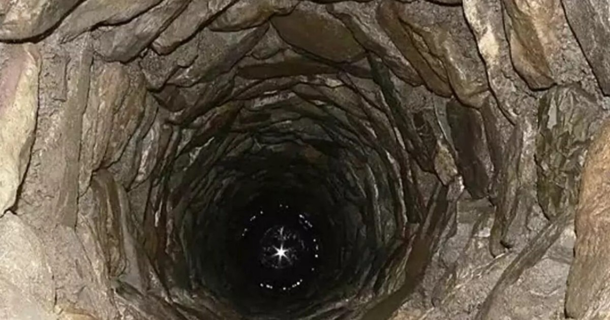 Ақтөбеде ашық тұрған құдыққа құлаған сәби мерт болды
