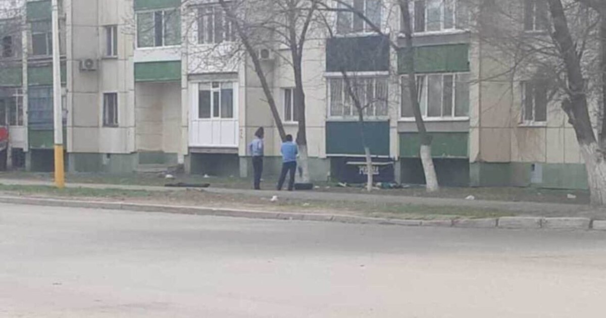 Қостанайда 85 жастағы зейнеткер 5-қабаттан құлап қаза тапты