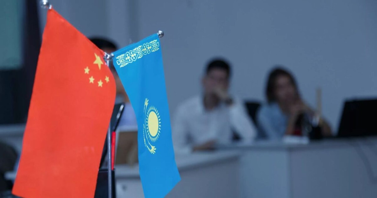 Қазақстан мен Қытай арасындағы визасыз режимге белсенділер қарсы шықты