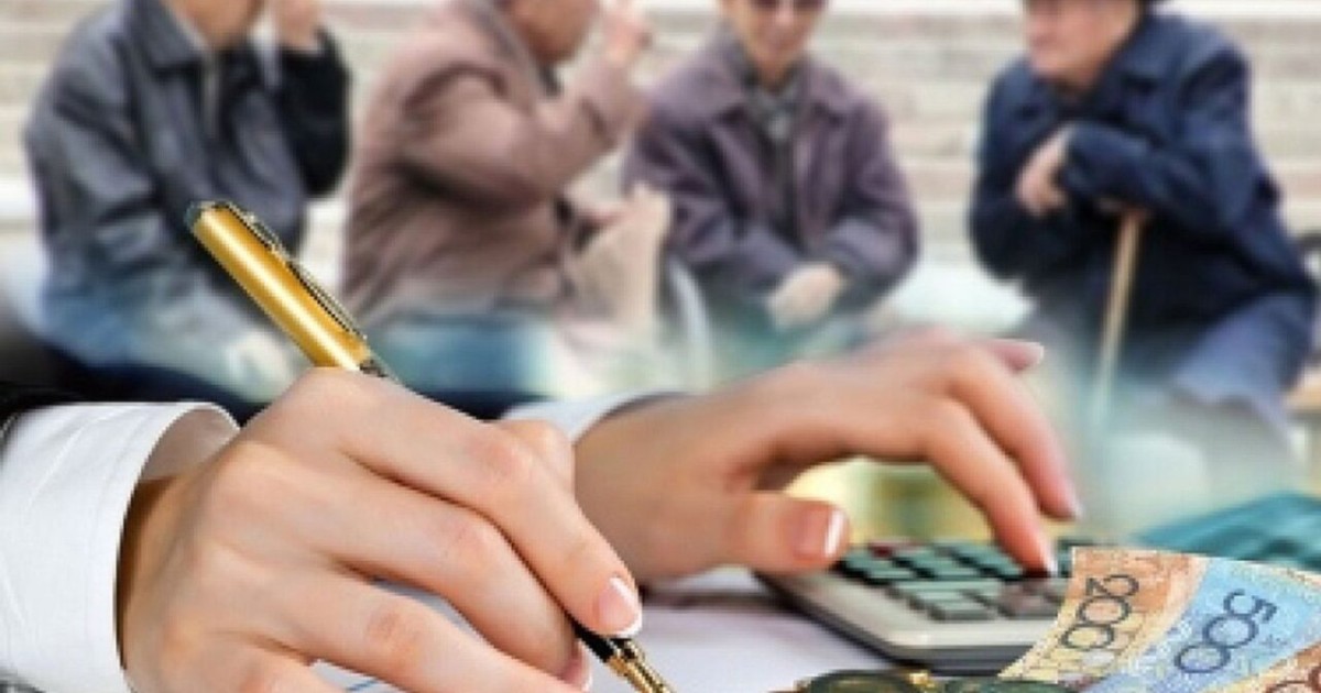 Смайылов кімдердің зейнет жасы төмендейтінін айтты