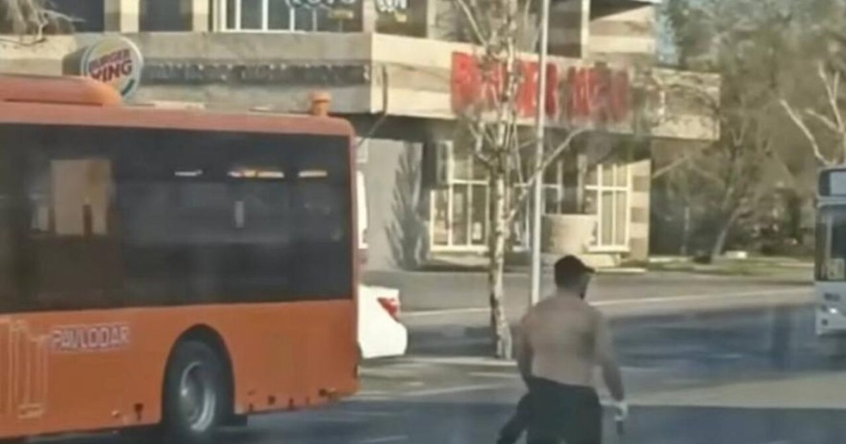 Павлодар тұрғыны қолына пышақ ұстап көшелерді аралаған