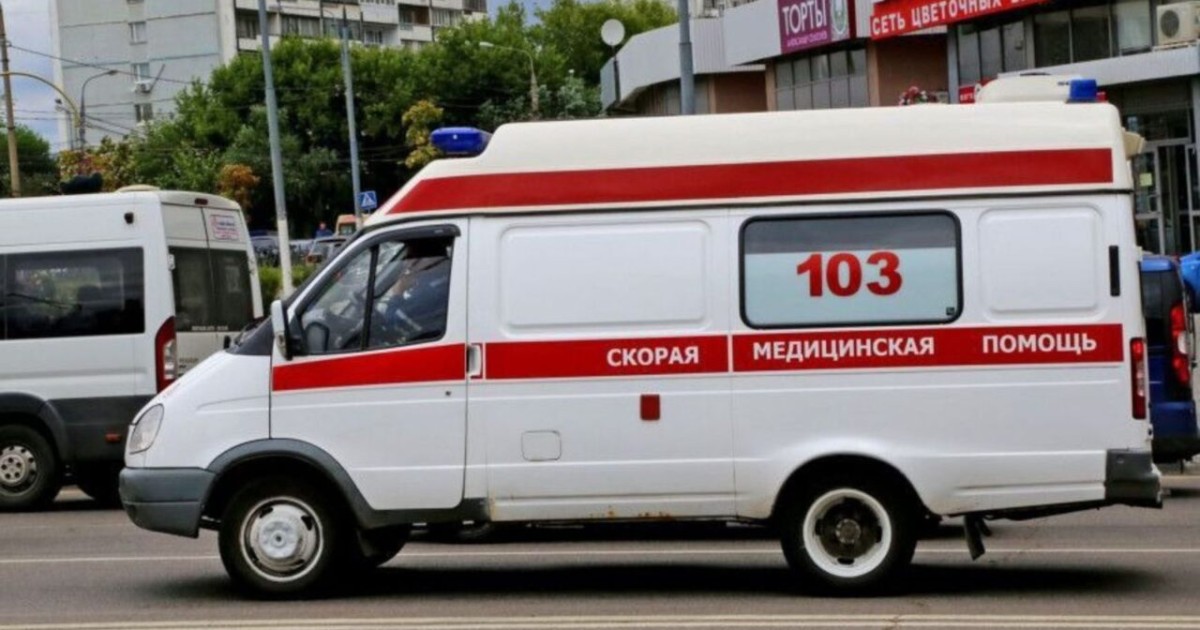 Теміртауда футбол ойнап жүрген баланың үстіне қақпа құлады