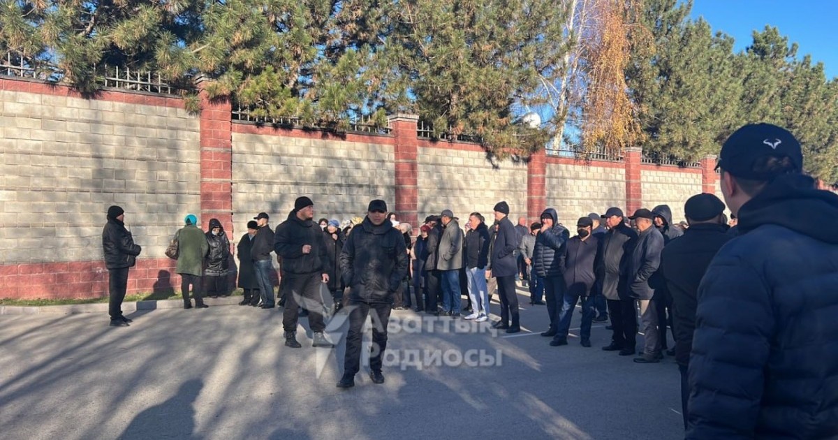 Шамалғанда Болат Назарбаев жерленді. Жаназадан Нұрсұлтан Назарбаевты байқағандар бар