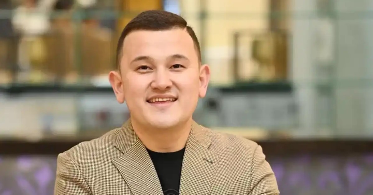 "Енді сіз әке боласыз": танымал блогер тойында тосын мәлімдеме жасады (видео)