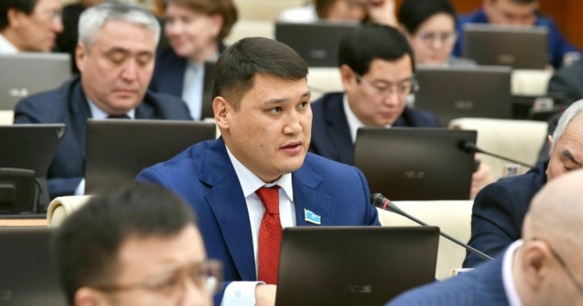 Руслан Берденов орнынан кетті: бәрі заңға сәйкес