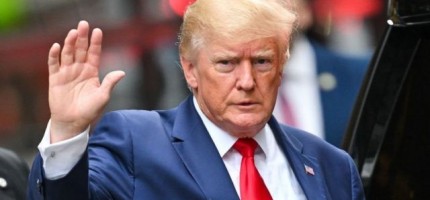 Трамп 700 беттен тұратын 100-ден астам құпия құжатты үйіне жасырған