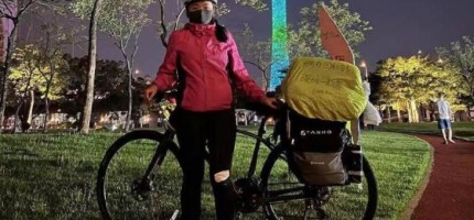 Қытайдағы қазақ қызы 6 мың шақырым жерді велосипедпен жүріп өтті