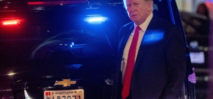 Трамптың үйінен 700 беттен астам аса құпия құжаттар табылды