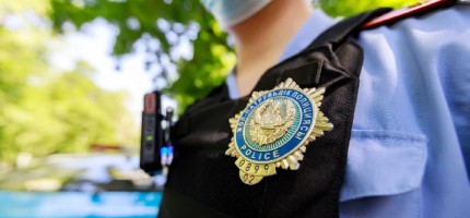 Шымкенттік полицейлер адам сату, зорлық-зомбылық жасаған топты құрықтады