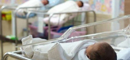 Атырау облысында 22 жастағы ана үшемді дүниеге әкелді