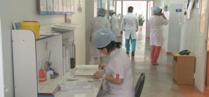 Пицца, чикен: Түркістанда 168 адам астан уланып, ауруханаға түсті