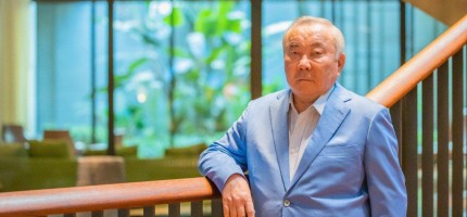 Назарбаевты бұрынғы енесі сотқа берді