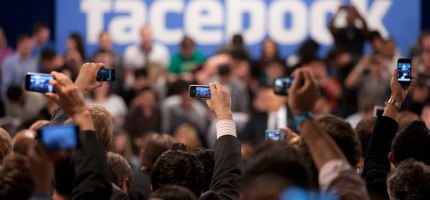 Сізге қауіп төніп тұр: Facebook-тен өшіруіңіз керек 13 мәлімет