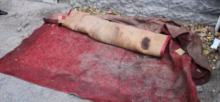 «Кілемге ораған»: Павлодарда ер адам әйелін жауыздықпен өлтірді