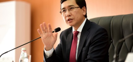 Мұғалімнен екі құжаттан артық талап еткен басшылық жауапқа тартылады – Аймағамбетов