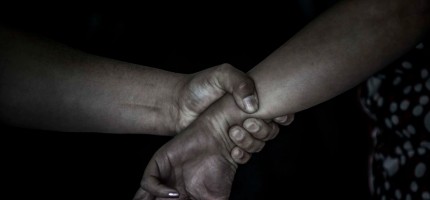 11-сынып оқушысын 7-сыныптан бері туған әкесі зорлап келген
