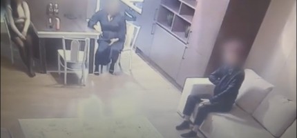Астанада полицеймін деп алдаған алаяқ жезөкшелерден ақша бопсалаған
