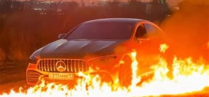 Блогер 90 миллион теңге тұратын көлігін өртеп жіберді (ВИДЕО)