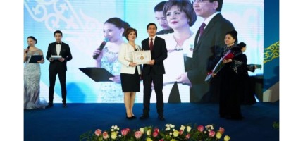 Мұғалімдерге үш миллион теңгеден берілді