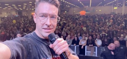 Ресейлік автор «Ең ыстық қазақ қызын кім табады?» тренингін өткізеді