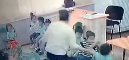 Балабақшада балаларға дөрекілік танытқан тәрбиеші жұмыстан қуылды