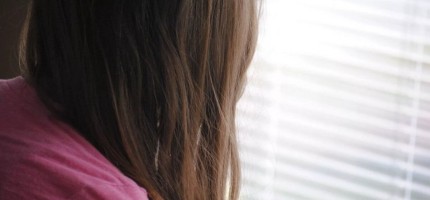 ШҚО-да анасы жоқ 12 жастағы қызды 30 жастағы ер адам зорлап кеткен