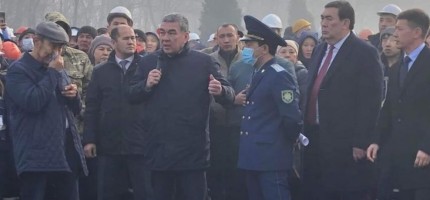«Қазфосфат» басшысы жұмысшыларынан кешірім сұрады